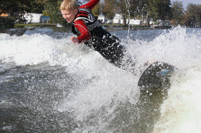 Wakeboarden Surfen 201018 03 Lukas Stottele